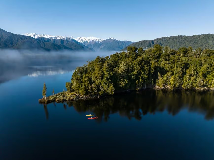 Franz Josef: Kayak & Walking Tour to Okarito Kiwi Sanctuary