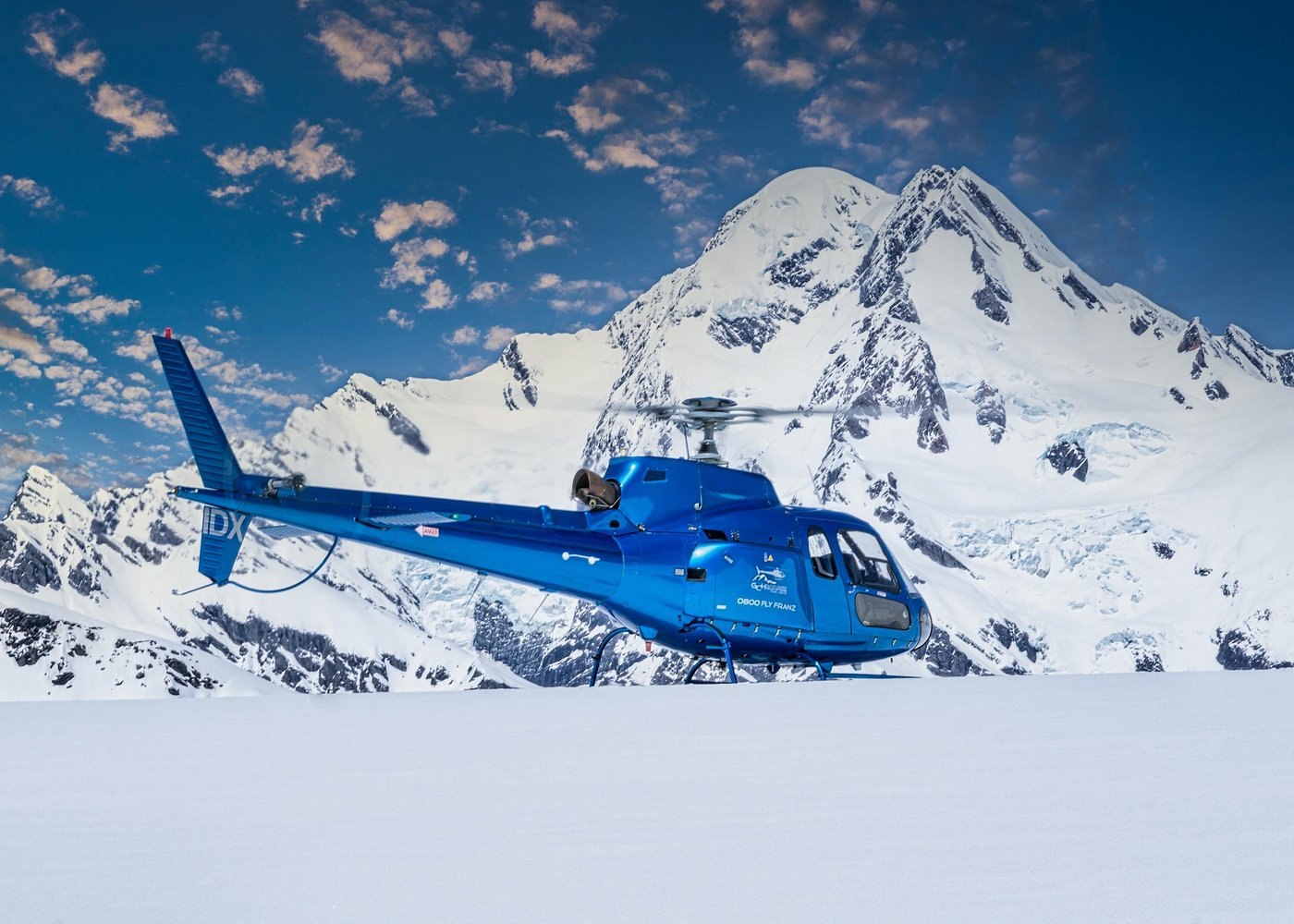 Pilot's Choice: 2 Glaciers & Snow Landing – 35min