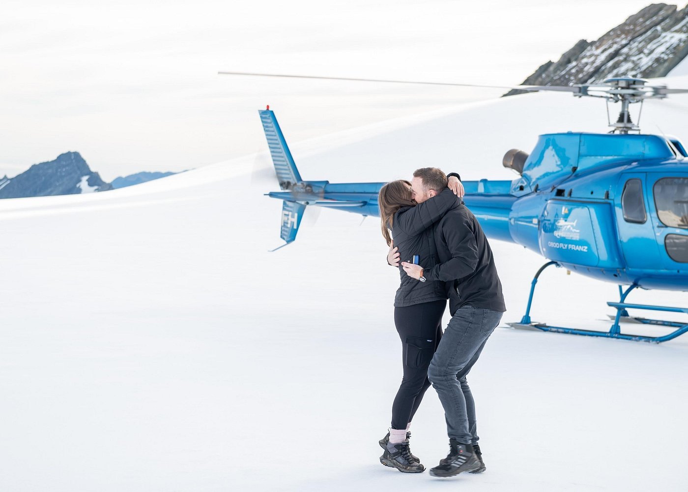 Private Flight - 2 Glaciers - Snow Landing - Franz Josef - 35mins
